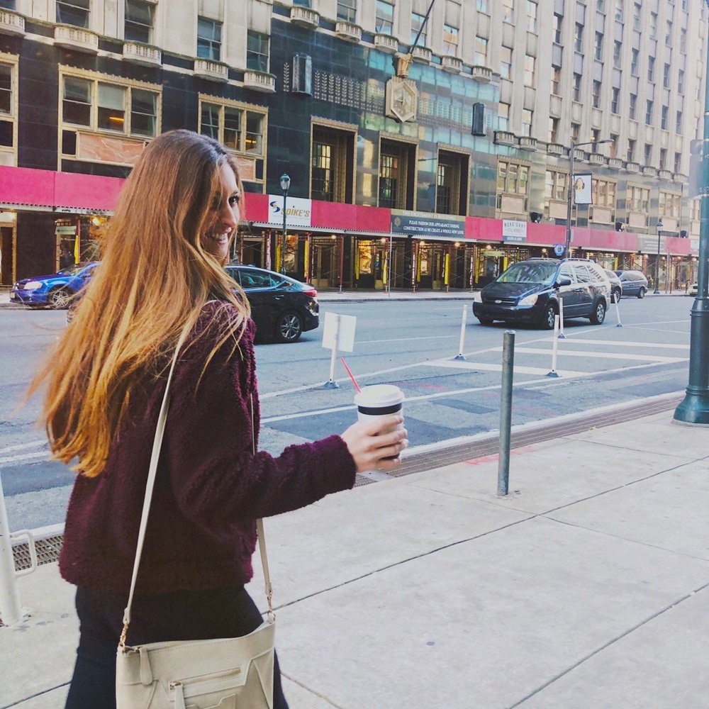 Meet your Posher, Alyssa